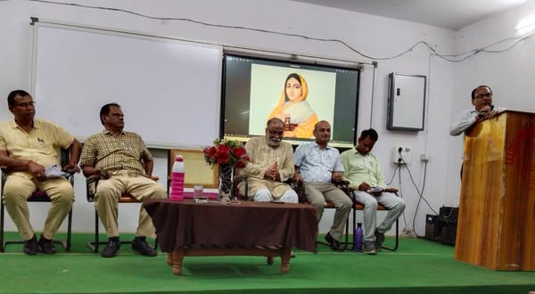 Sidhi News: प्रधानमंत्री कॉलेज ऑफ़ एक्सीलेंस सीधी में मनाई गई लोकमाता देवी अहिल्या बाई होल्कर की 300व